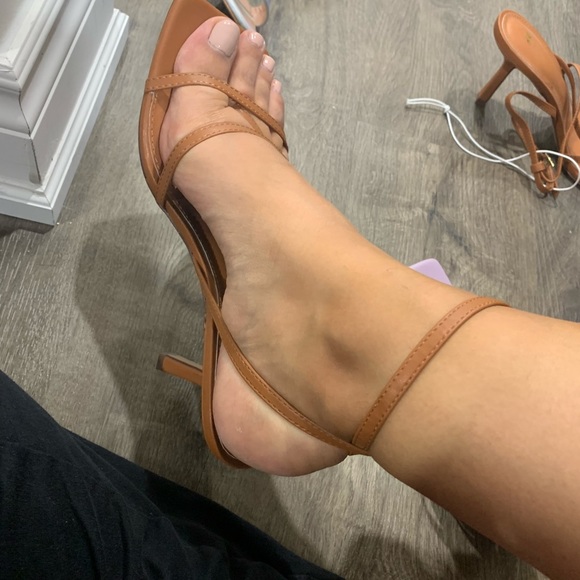 Strappy sandal heels - Picture 3 of 3